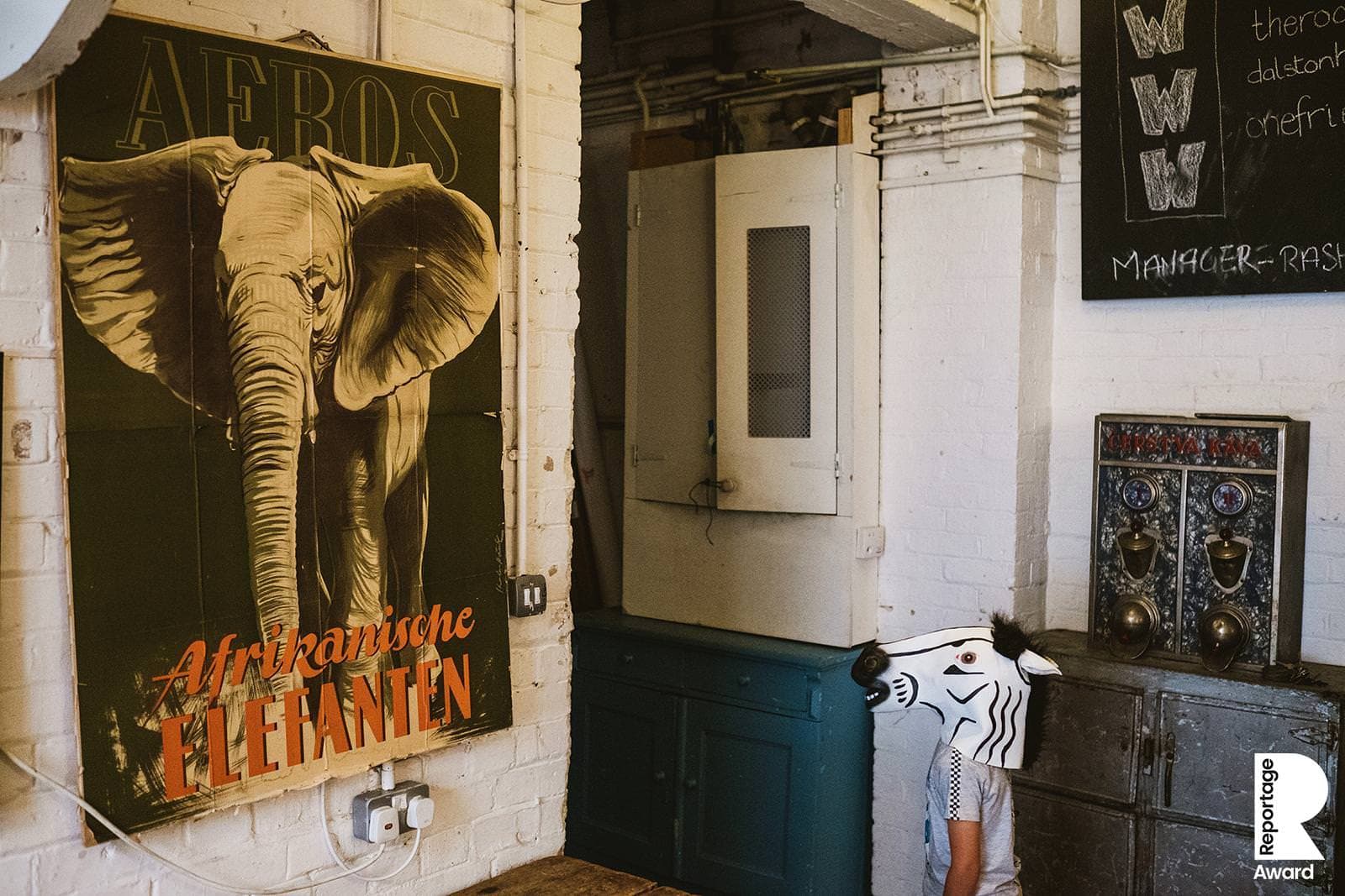 reportage wedding photographers