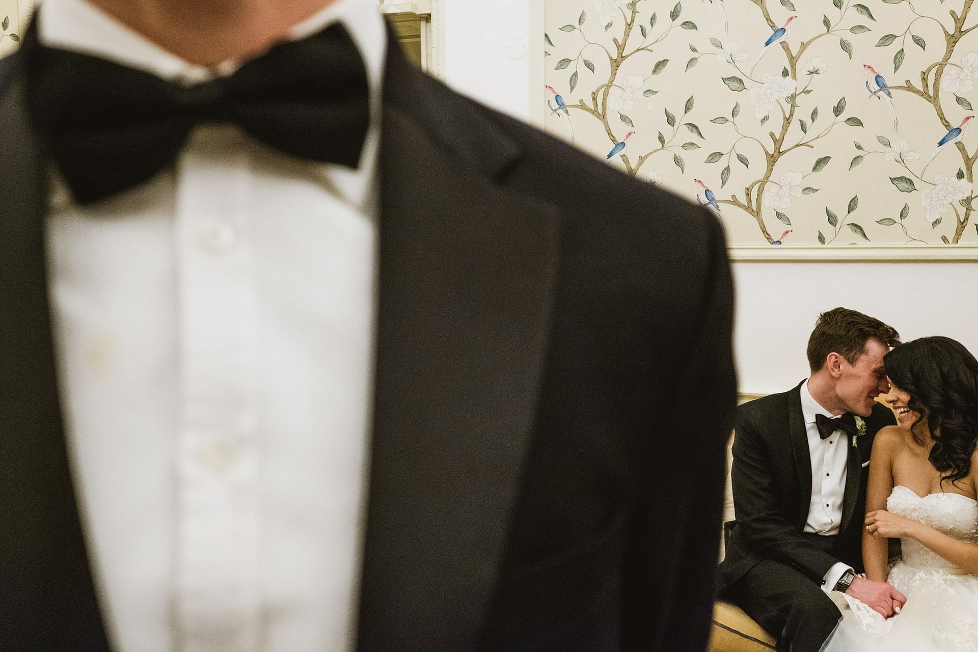 candid documentary wedding photographer