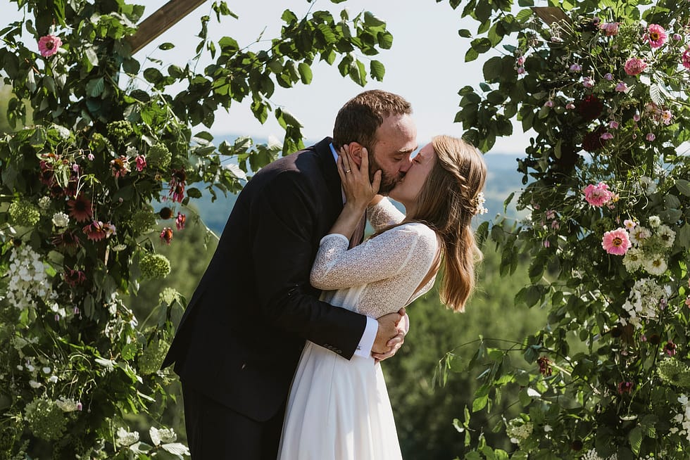 Villa Love First kiss