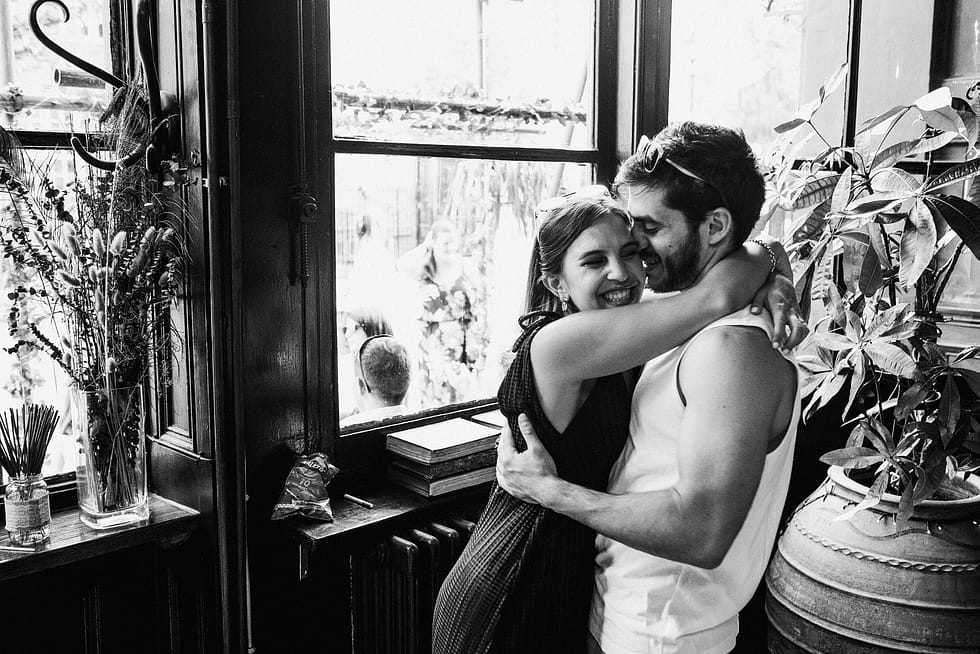 Island Queen Pub Wedding Photography